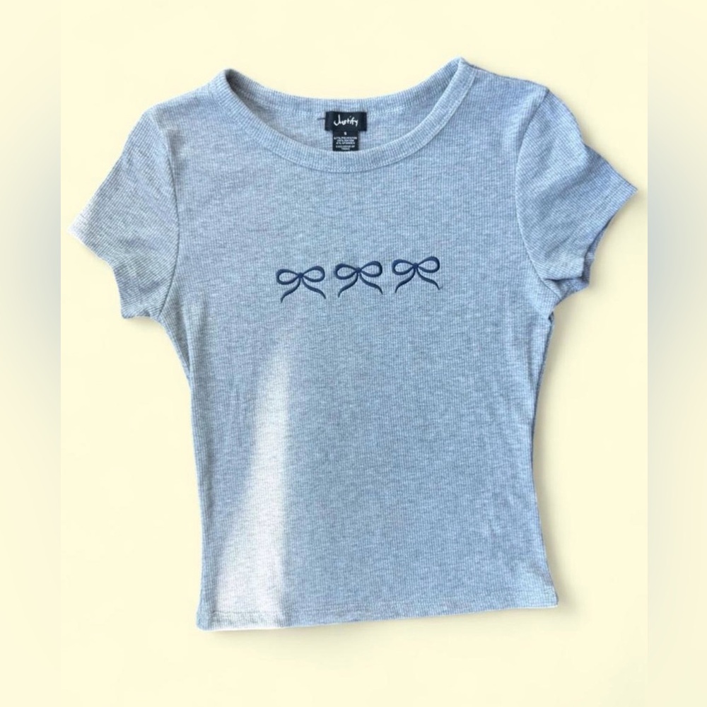 Justify Grey Ribbed Baby Tee - Coquette Bow Graphic Y2K Aesthetic Top - Size S